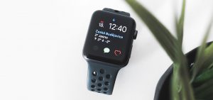 Apple Watch Series 5 44 mm recenze